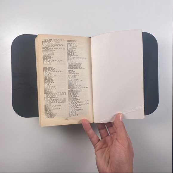 3/$10 - Two Biographies of Actors - Picture 16 of 16